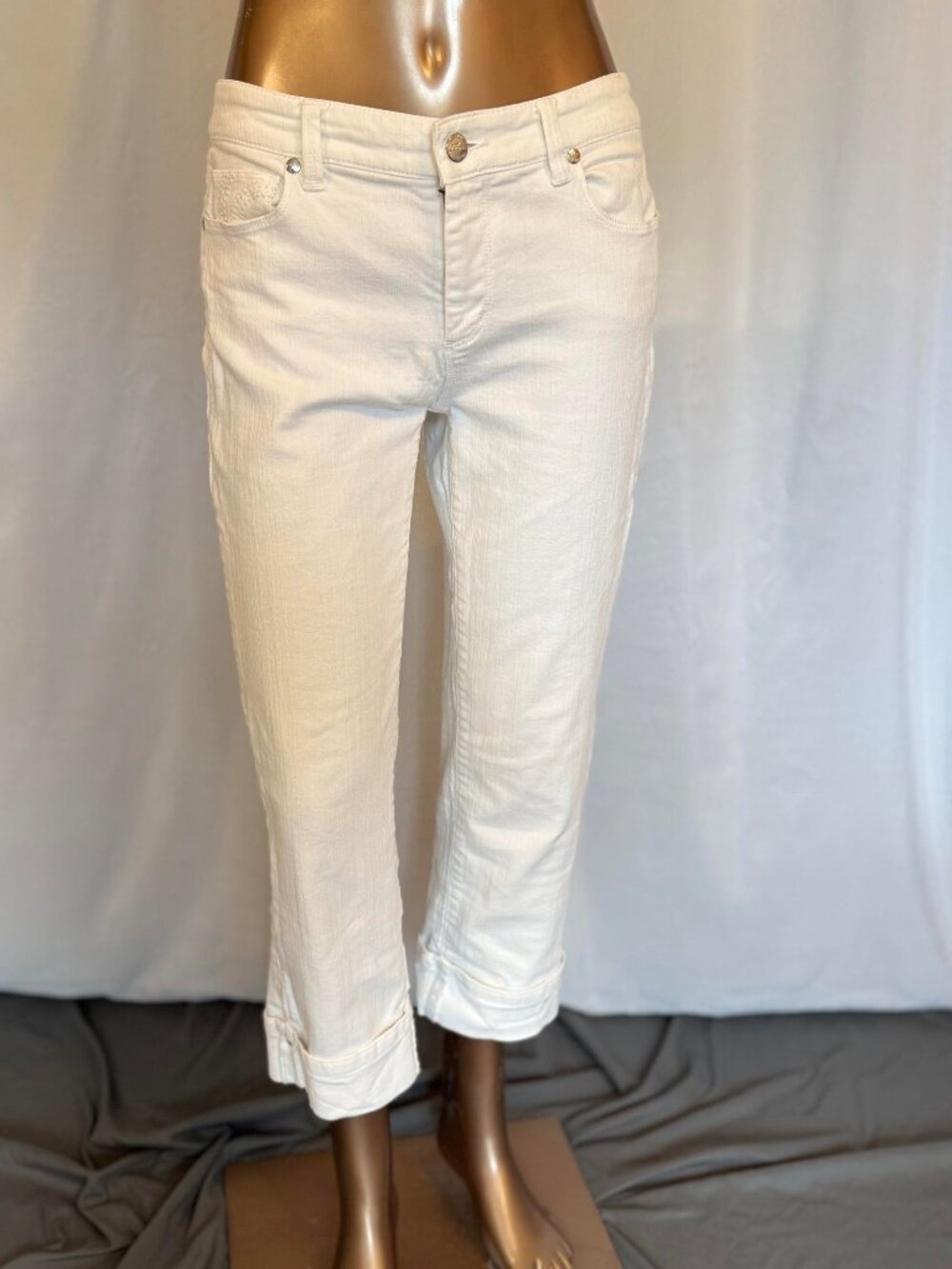 WHBM - Blanc - Low -rise, Denim Capri